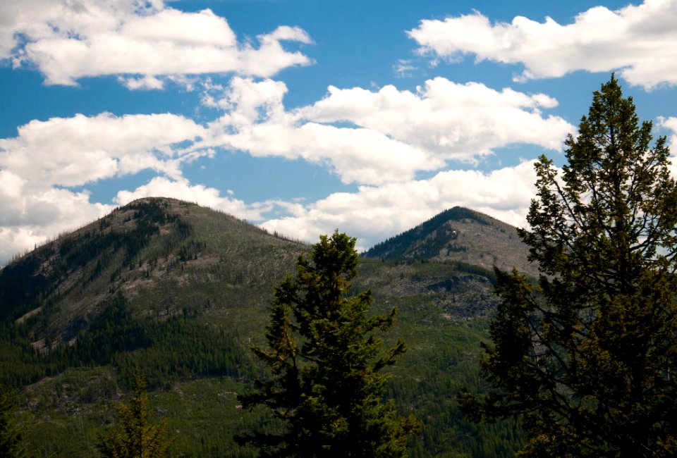 Snow Peak from the Pacific Northwest Trail on Jungle Hill
