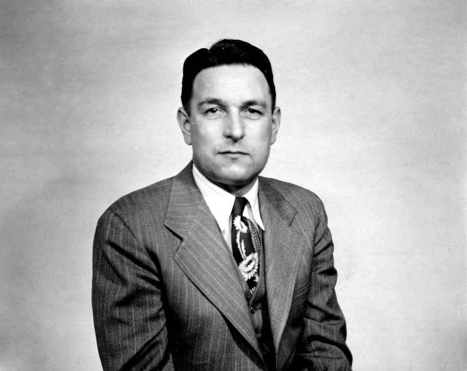 459487 Robert Aufderheide, FS of Umpqua NF, OR 1950