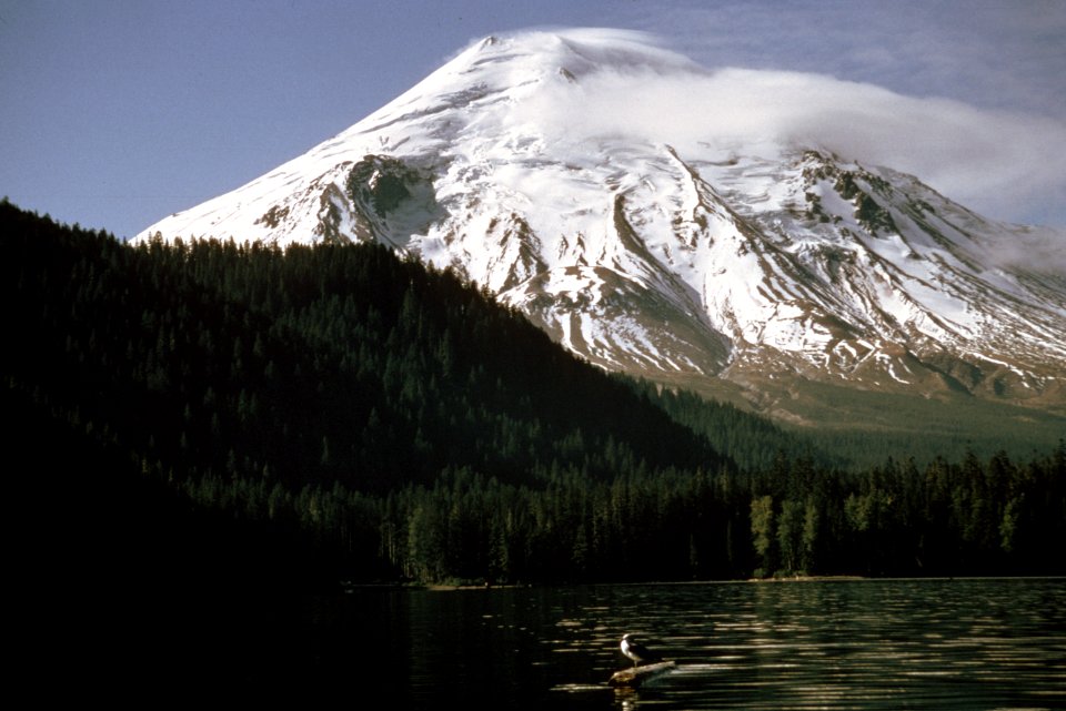 136 Pre-eruption Spirit Lake, Mt St Helens
