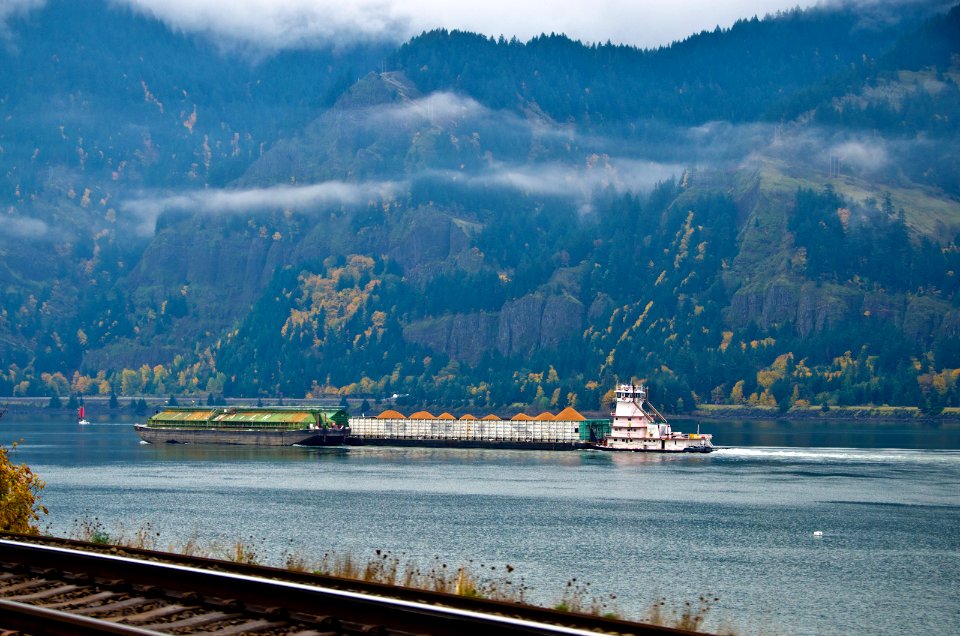 TUGBOAT IN THE GORGE COLUMBIA RIVER GORGE
