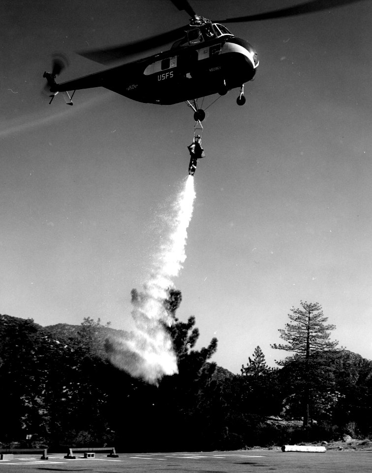 Dropping Retardant from Helio
