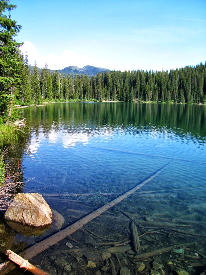Little Therriault Lake offers a perfect place to relax after a day of hiking the PNT in the Ten Lakes Scenic Area
