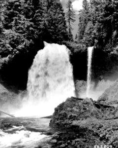 483625 Sahalie Falls, Willamette NF, OR 1957 photo