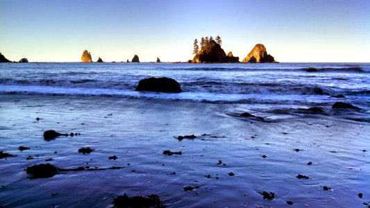 Hikers travel by the tides along the 40-mile coastal stretch of the Pacific Northwest Trail