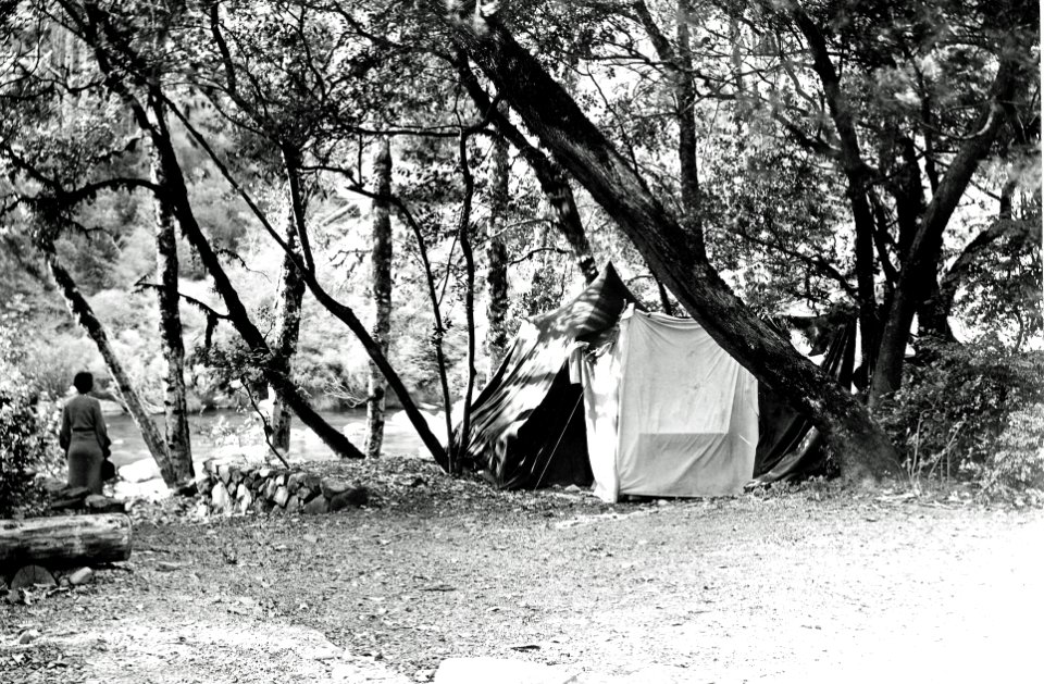 311439 Campers Tent on Siskiyou NF (1)