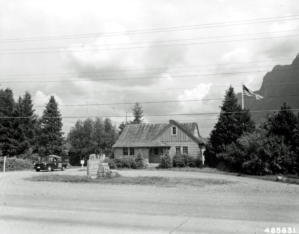 485631 North Bend RS, Snoqualmie NF, WA 1957