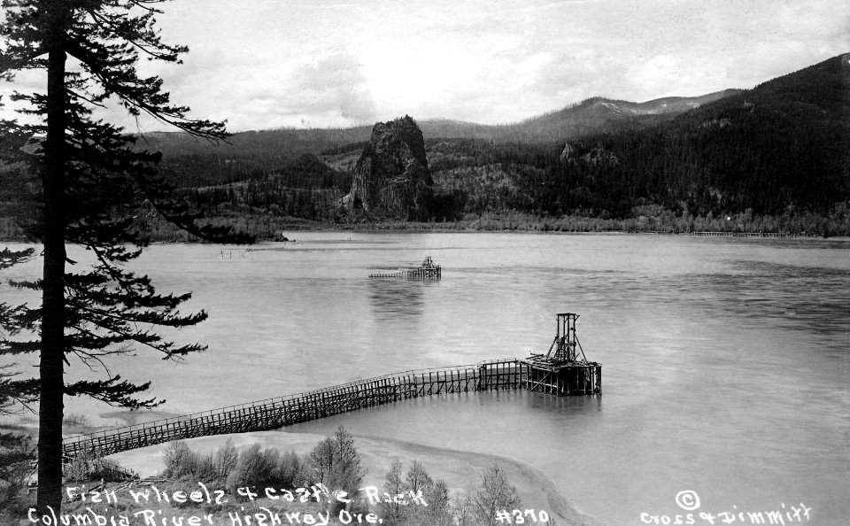 370 Fish Wheels & Castle Rock