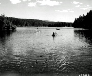 483626 Clear Lake, Willamette NF, OR 1957