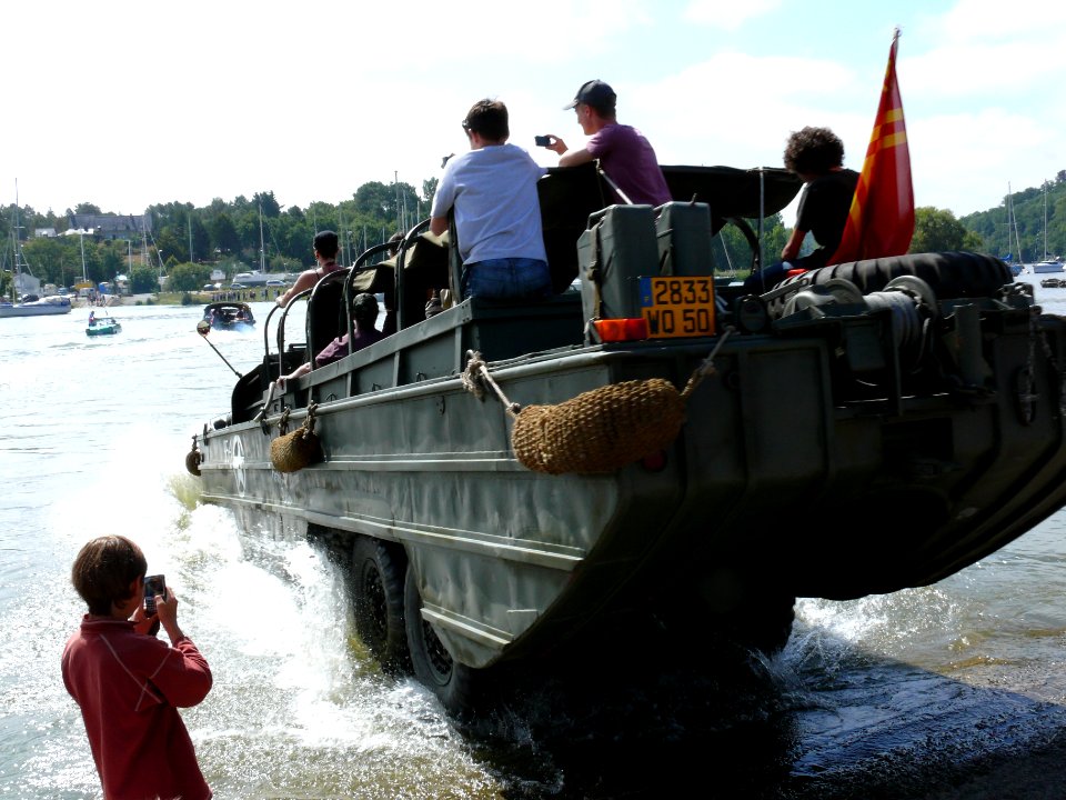 Rassemblement international de la voiture amphibie