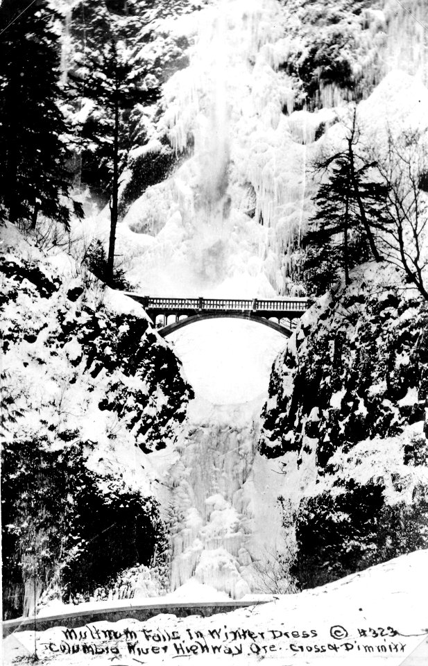 323 Multnomah Falls in Winter Dress CRH by C&D