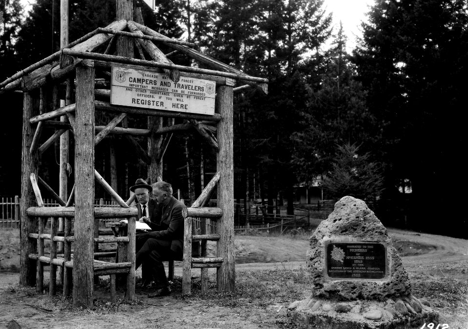 191287 McKenzie Bridge RS, Cascade NF, OR 1924