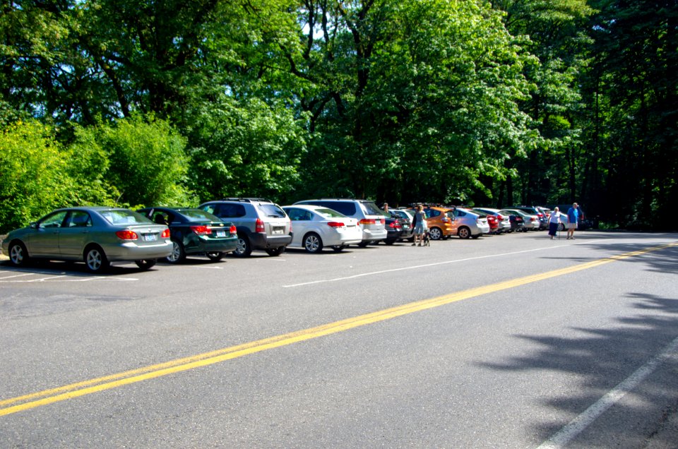 Parking at Wahkeena Falls-Columbia River Gorge