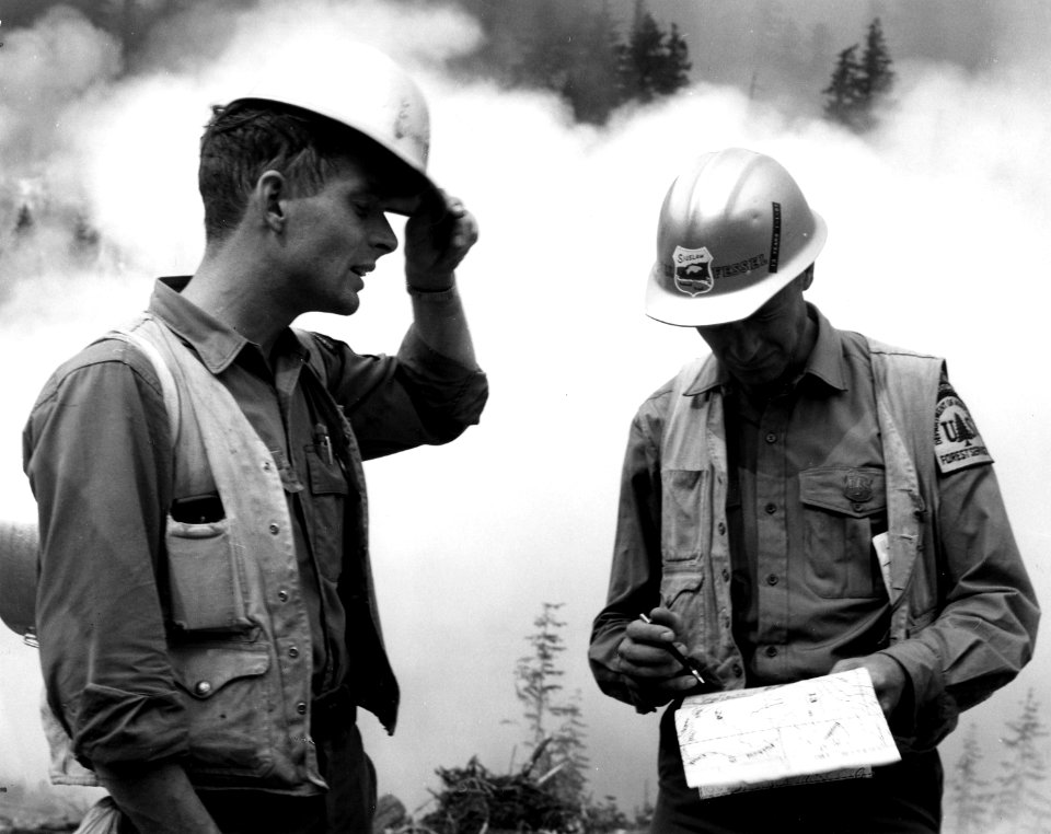 R-6 67-08-30-2 Buck Mtn Fire, Siuslaw NF, OR 1967