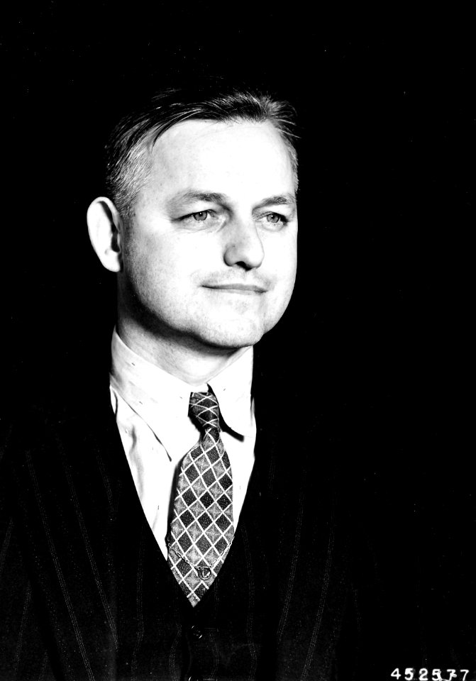 452577 J. Malcolm Loring, FS of Chelan NF, WA 1948