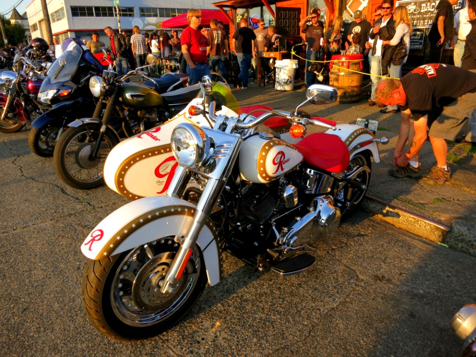 Backfiremoto Seattle Washington photo