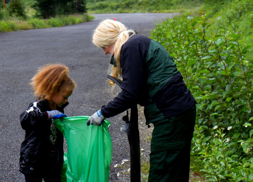 Friends of the Forest Cleanup Event 2010 - 2, Mt Baker Snoqualmie National Forest