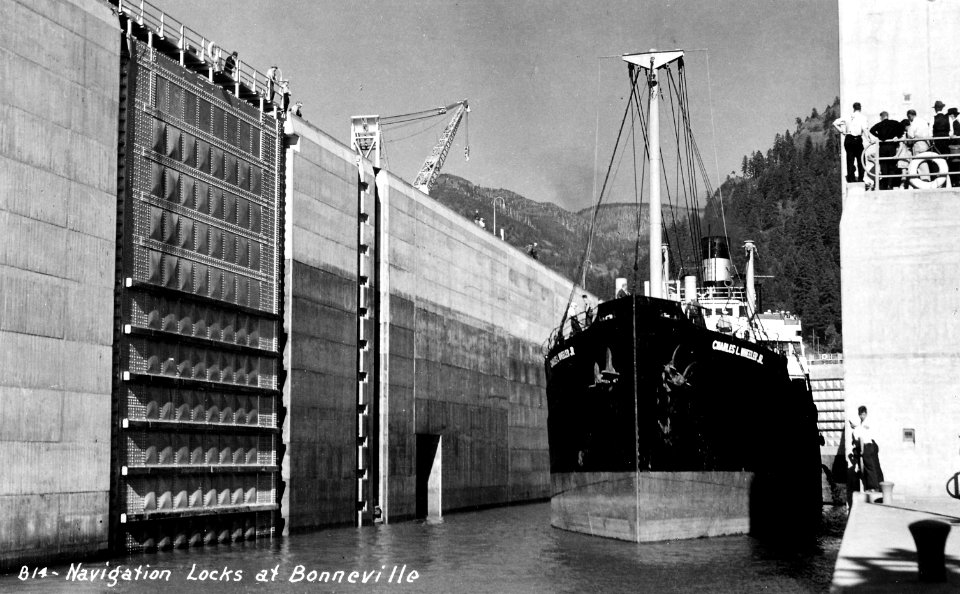 814 Navigation Locks at Bonneville