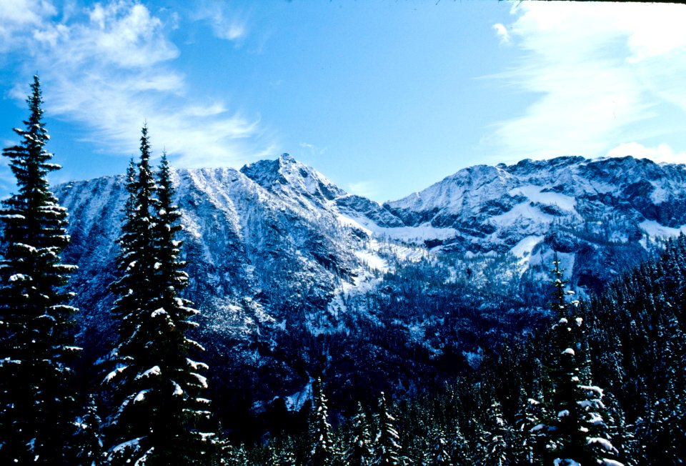 Winter at Lake Chelan Sawtooth