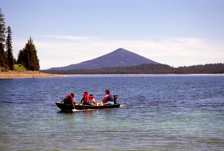 Boating on Odell Lake, Deschutes National Forest.jpg photo
