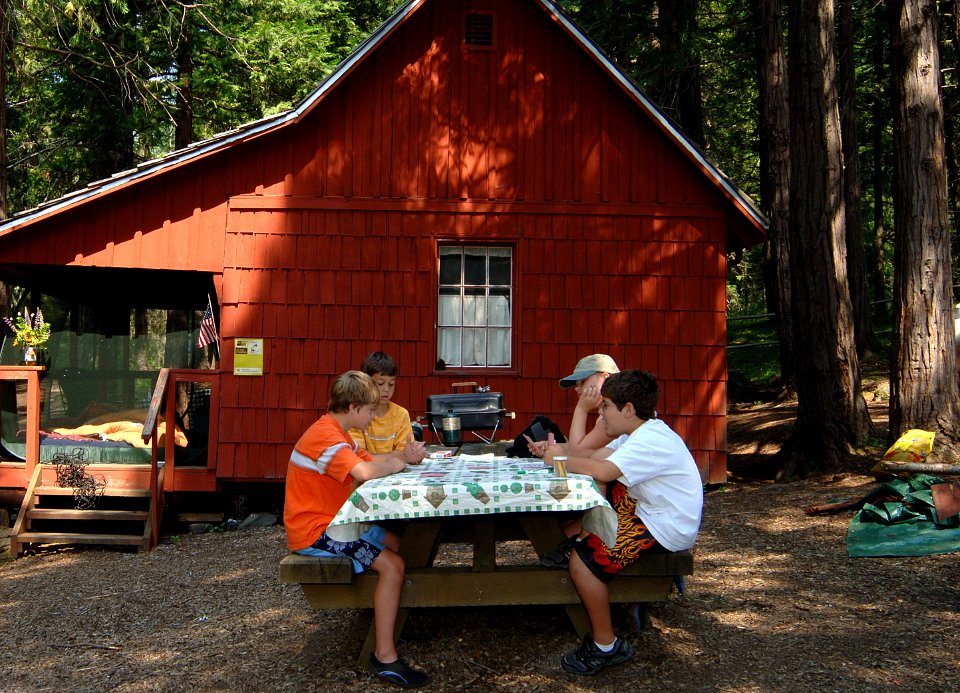 Whiskey Camp Guard Station, Umpqua National Forest
