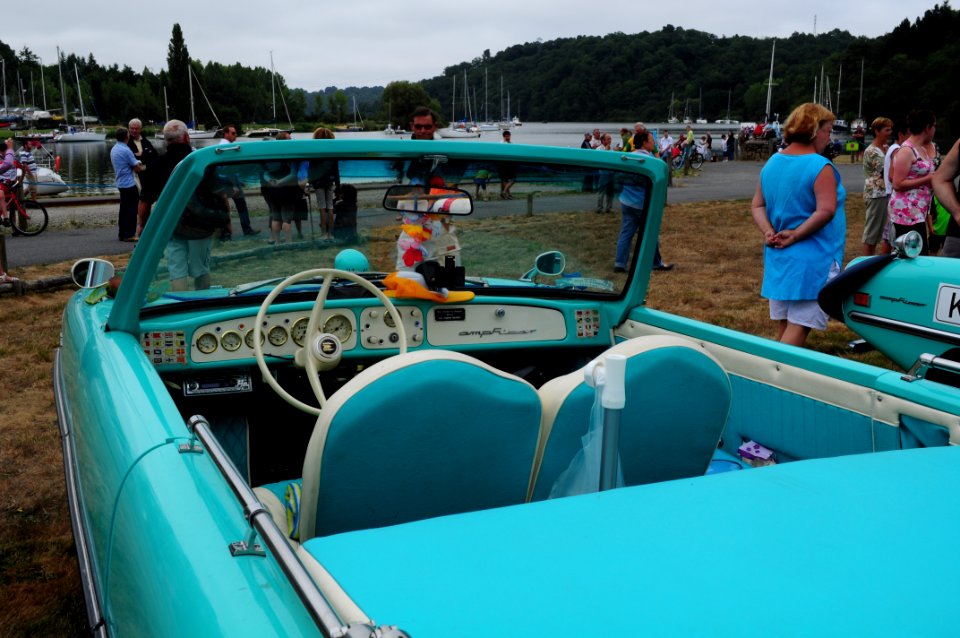 Rassemblement international de la voiture amphibie