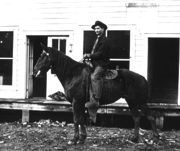 Cascade NF - Joe Landess at Oakridge, OR c1920