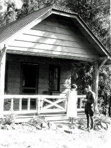402268 Eagle Creek RS with Mr & Mrs Albert Weisendanger, Mt. Hood NF, OR c1935