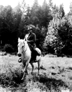 385250 Ranger Ralph Cook, Mt. Baker NF, 1937 WA