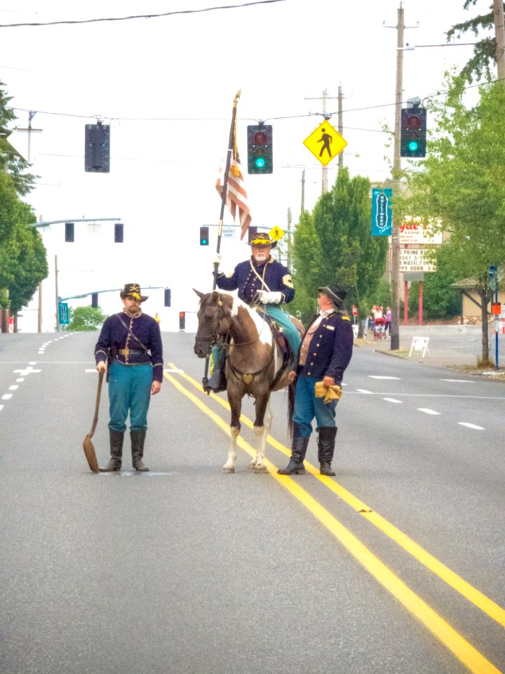 SMOKEY AT 2016 JR ROSE FESTIVAL PARADE-155