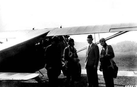 289519 Aerial Photography Party at McKenzie Airstrip, Willamette NF, OR 1934