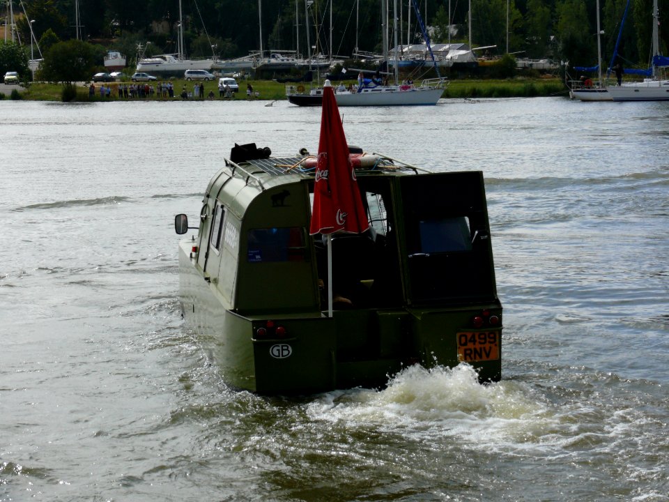 Rassemblement international de la voiture amphibie