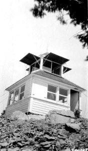 200039 Castle Rock LOH, Cascade NF, OR 1925