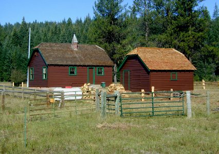 Lodgepole Guard Station, Rogue River-Siskiyou National Forest photo