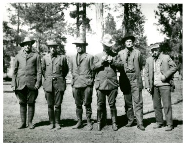 1900s Deschutes Forest Managers
