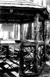 310465 Registration Booth on Siuslaw NF, Oregon