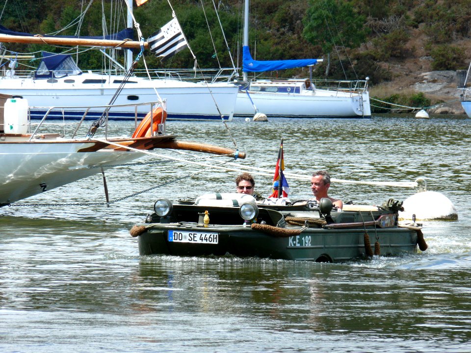 Rassemblement international de la voiture amphibie