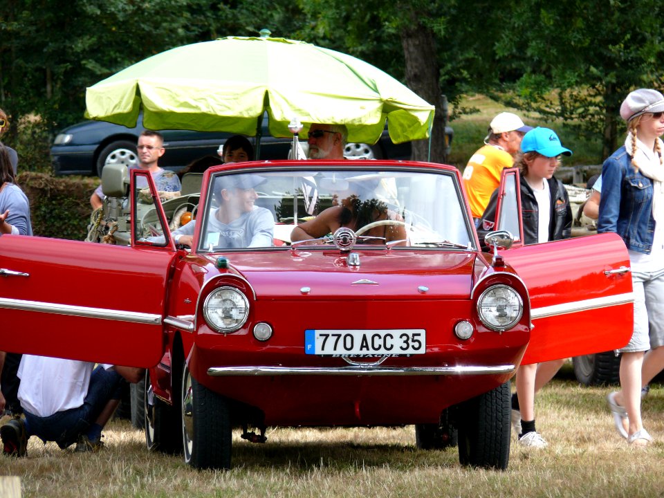 Rassemblement international de la voiture amphibie