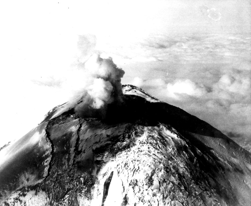 530794 Mt St Helens 1st Eruption 3-27-80, GPNF, WA