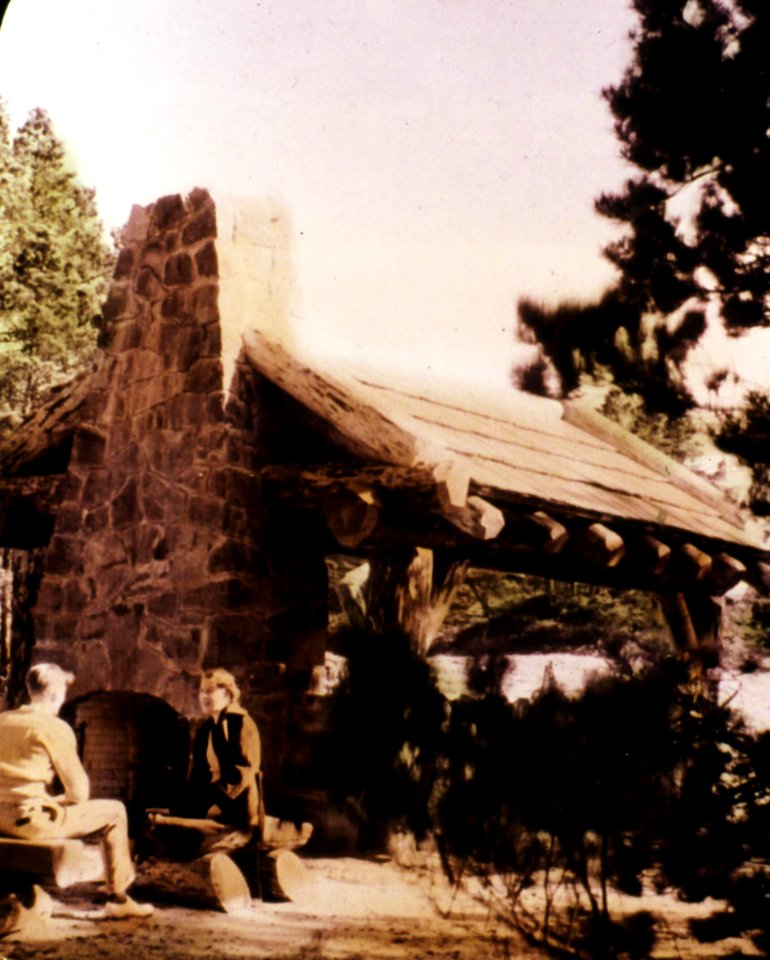 Siuslaw NF - Community Shelter, Siltcoos FC, OR