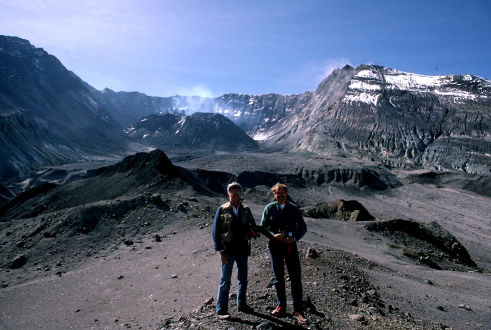 319 Mt St Helens NVM, Jim Hughes and Chuck Tonn with crater backdrop