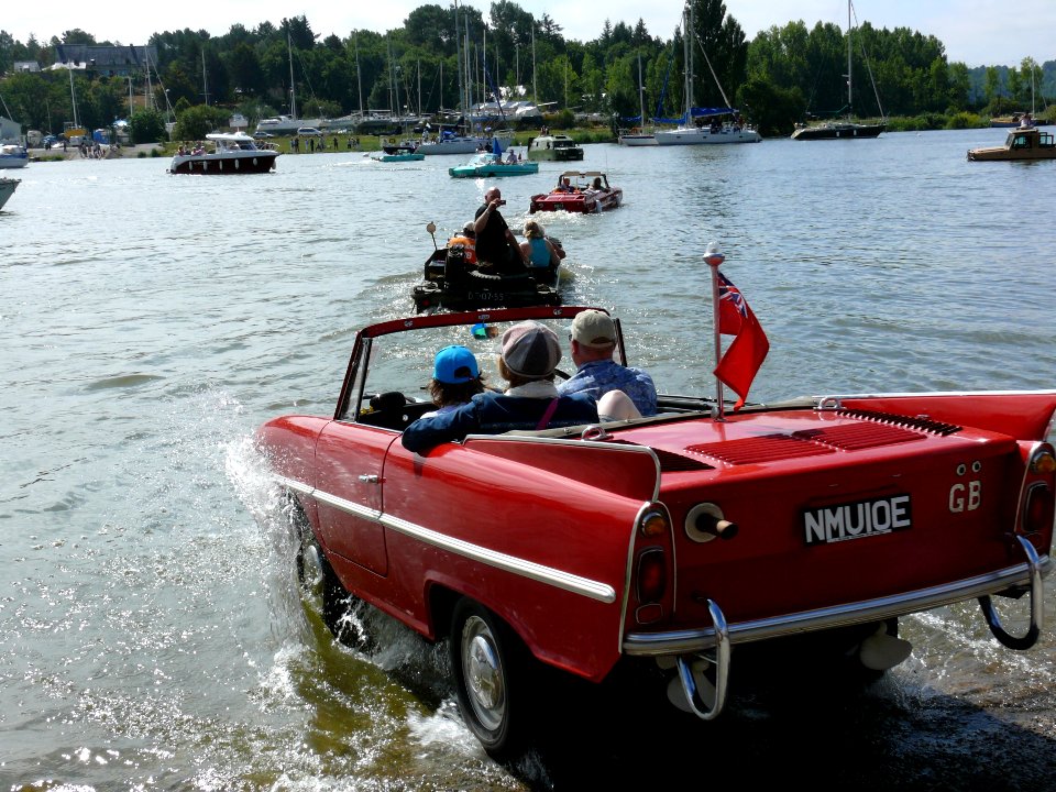 Rassemblement international de la voiture amphibie photo