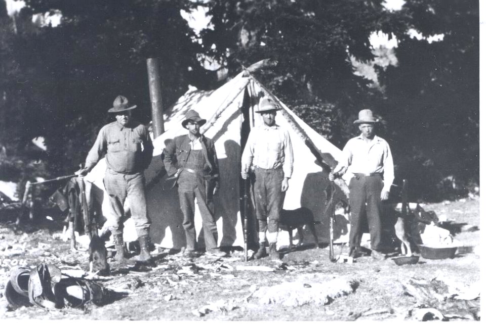 Ranger, Harvey Albertson, Herder, Harvey Covey, Ross Smith, Ed Livison, camp, Canada Camp Horseshoe Basin