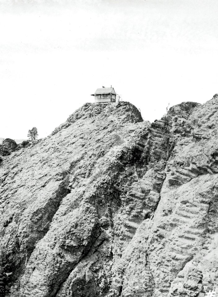 Sleeping Beauty Lookout House, Columbia National Forest, WA 1944