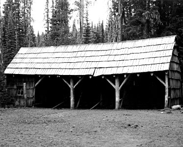 Willamette NF - Horse Lake GS Barn, OR 1969 Frear