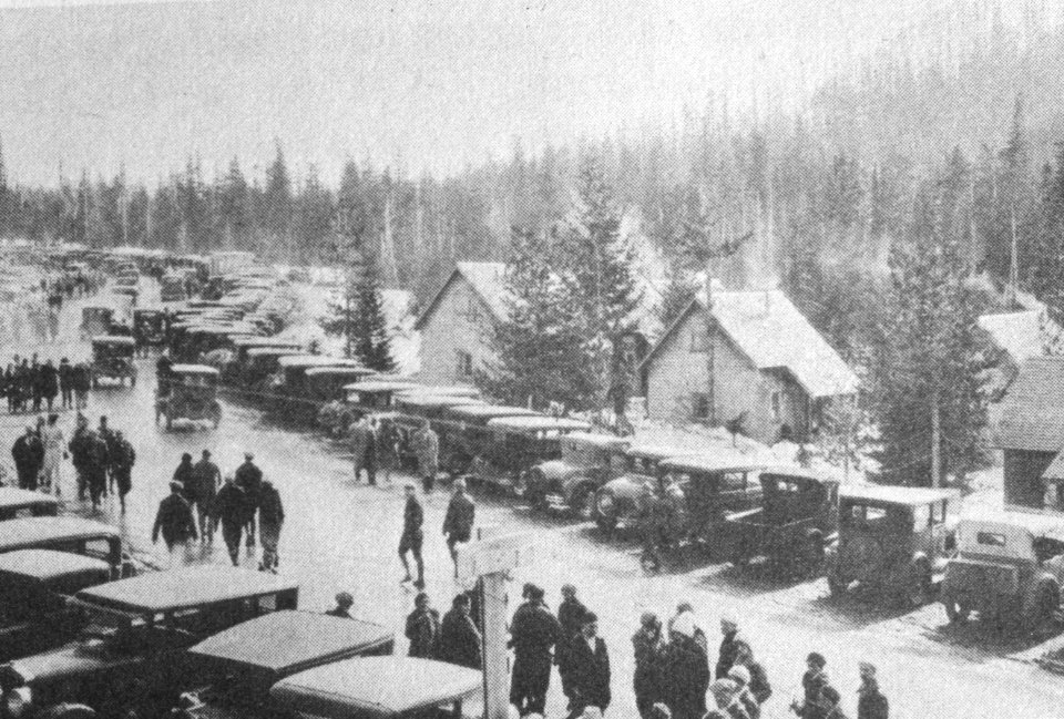 200 Winter recreation at Government Camp