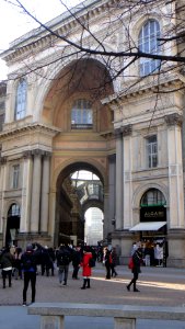 Milan : Italy Shopping  & Fashion