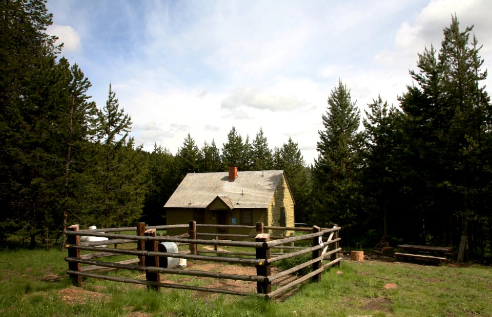 Ditch Creek Guard Station, Umatilla National Forest