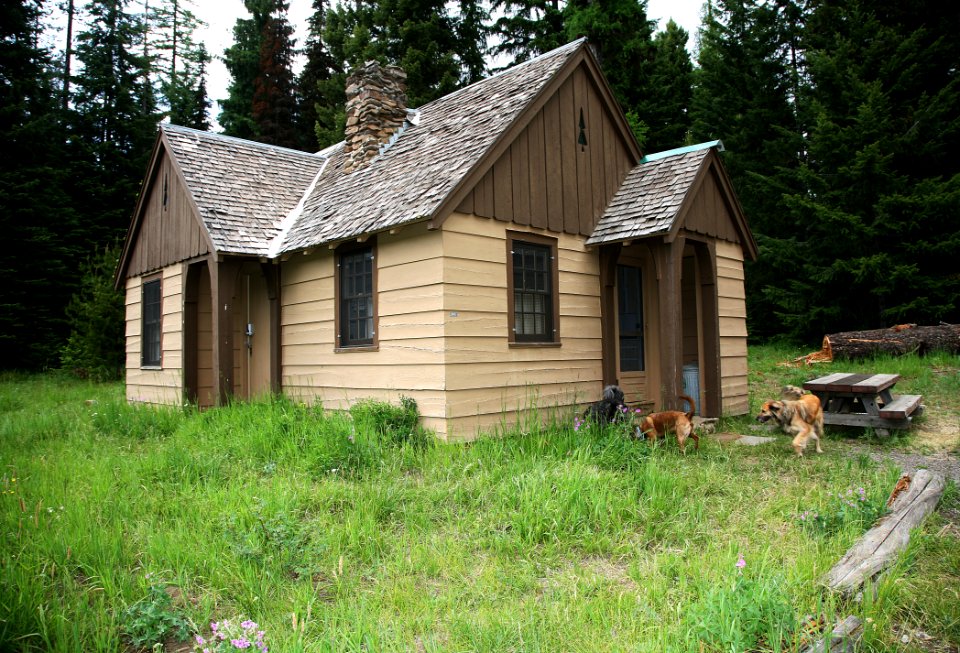 Fry Meadow Guard Station, Umatilla National Forest