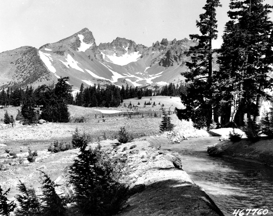 467760 Broken Top & Irrigation Ditch, Deschutes NF, OR 1951