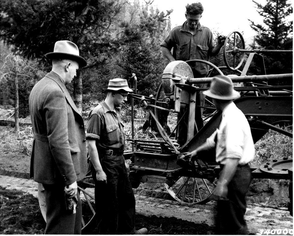 340000 CCC Inspecting Road Grader, Columbia NF, WA 1936